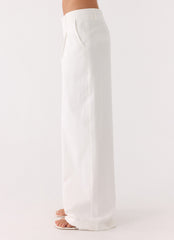 Emilia Pant - White