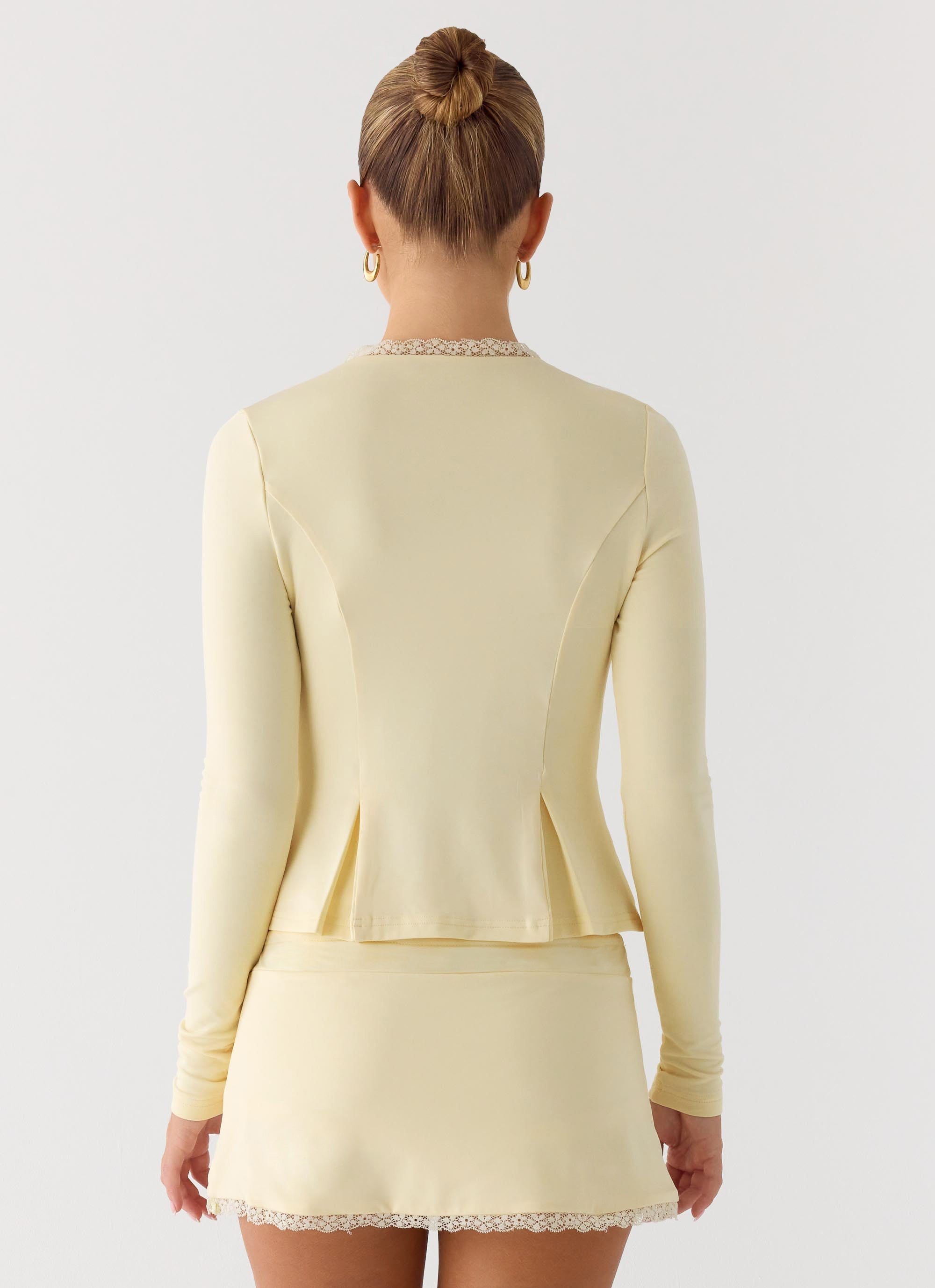 Get No Sleep Mini Skort - Butter Yellow