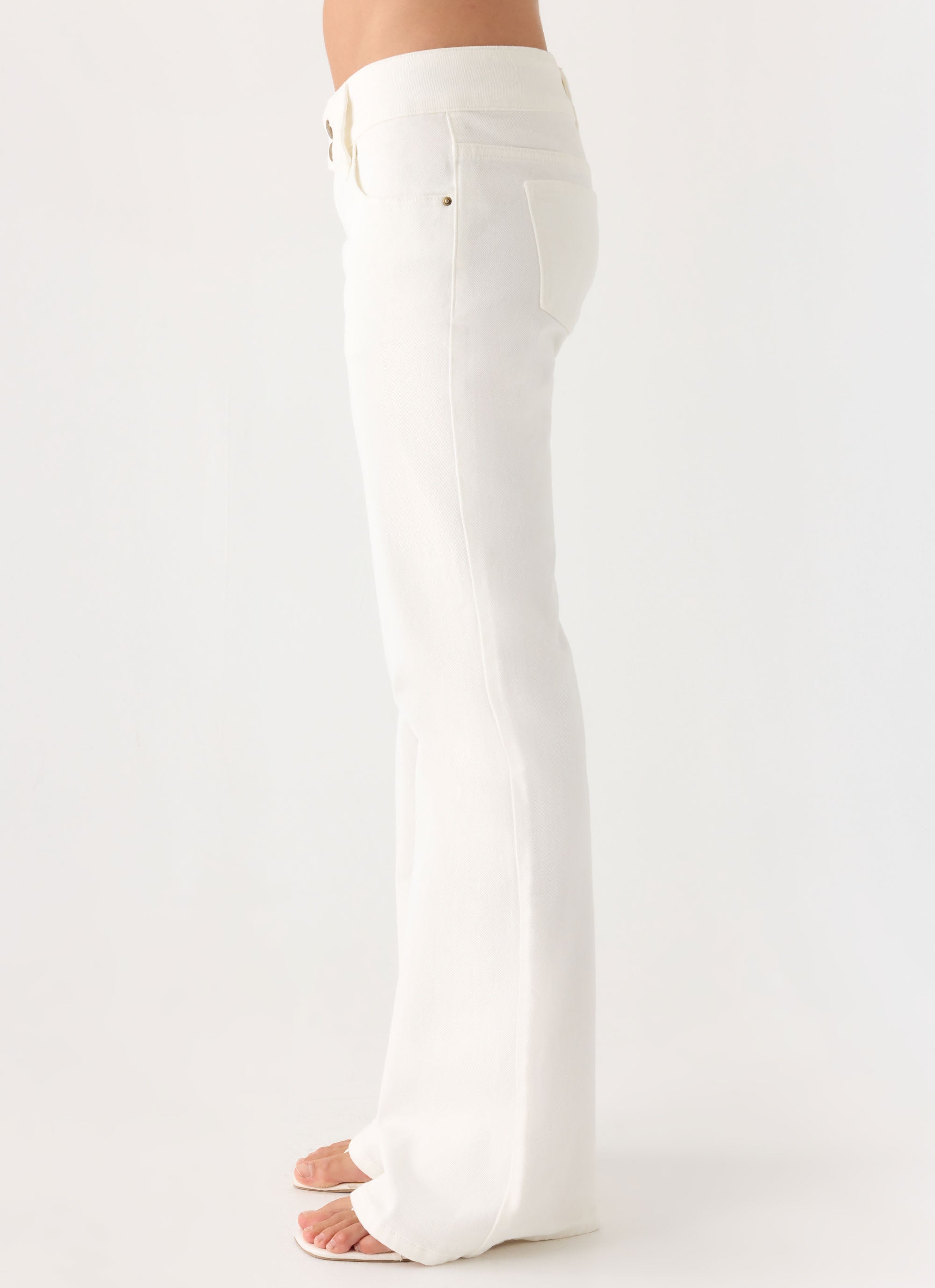 Robbie Super Low Denim Jeans - White