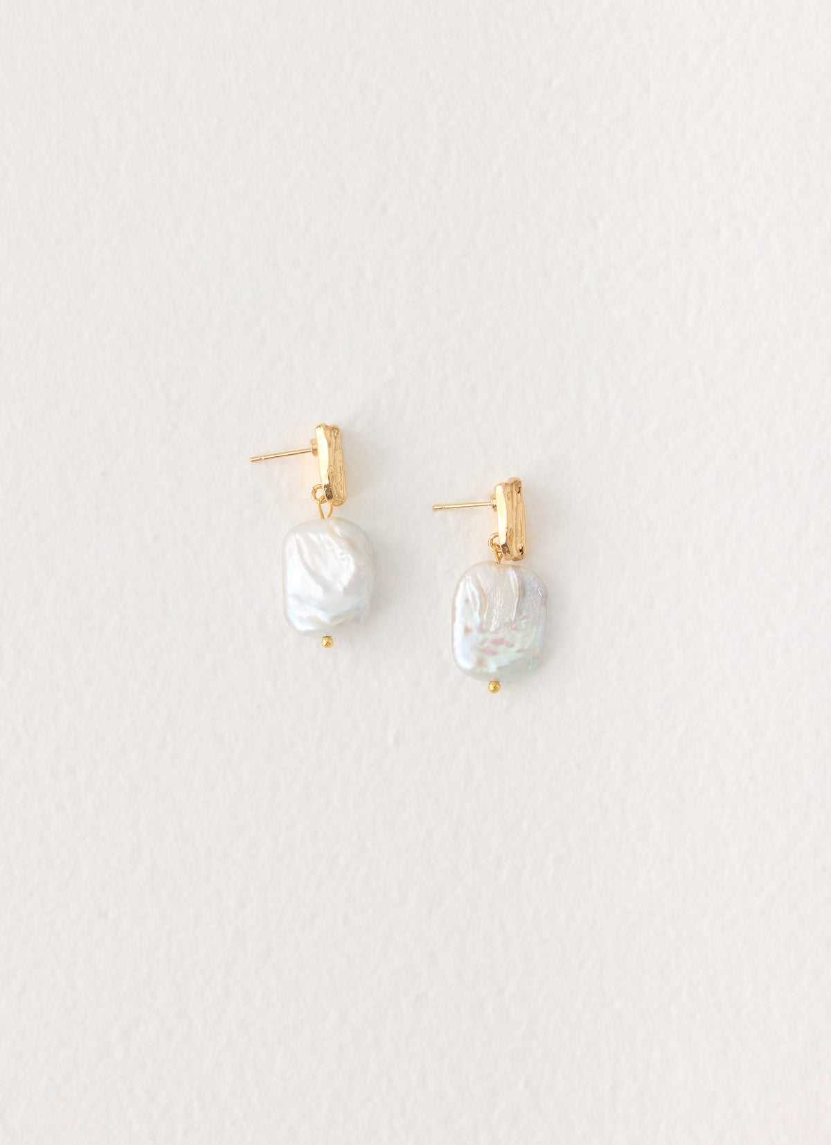 Soft Ember Earrings - Pearl