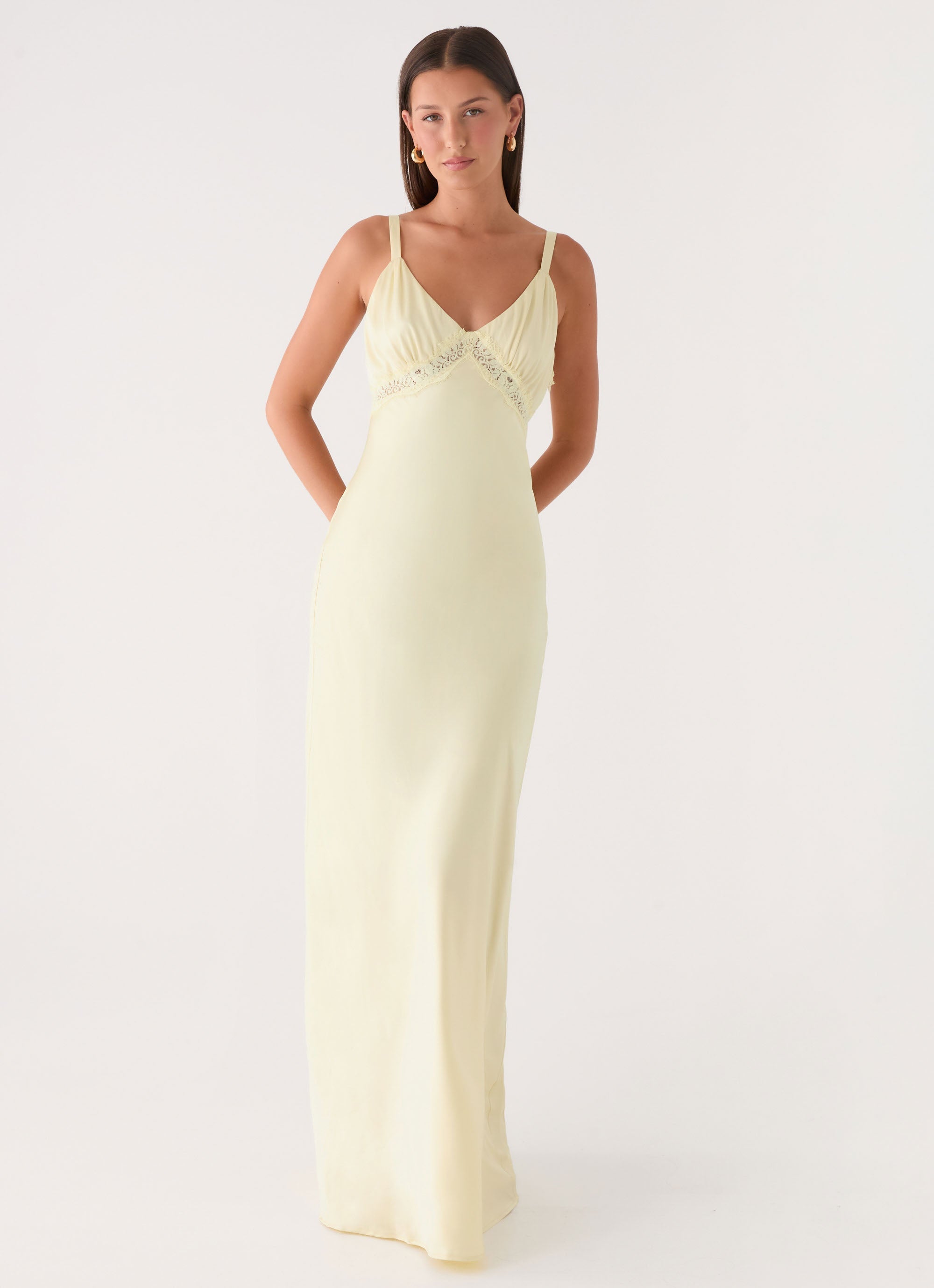 Tove Lace Maxi Dress - Yellow
