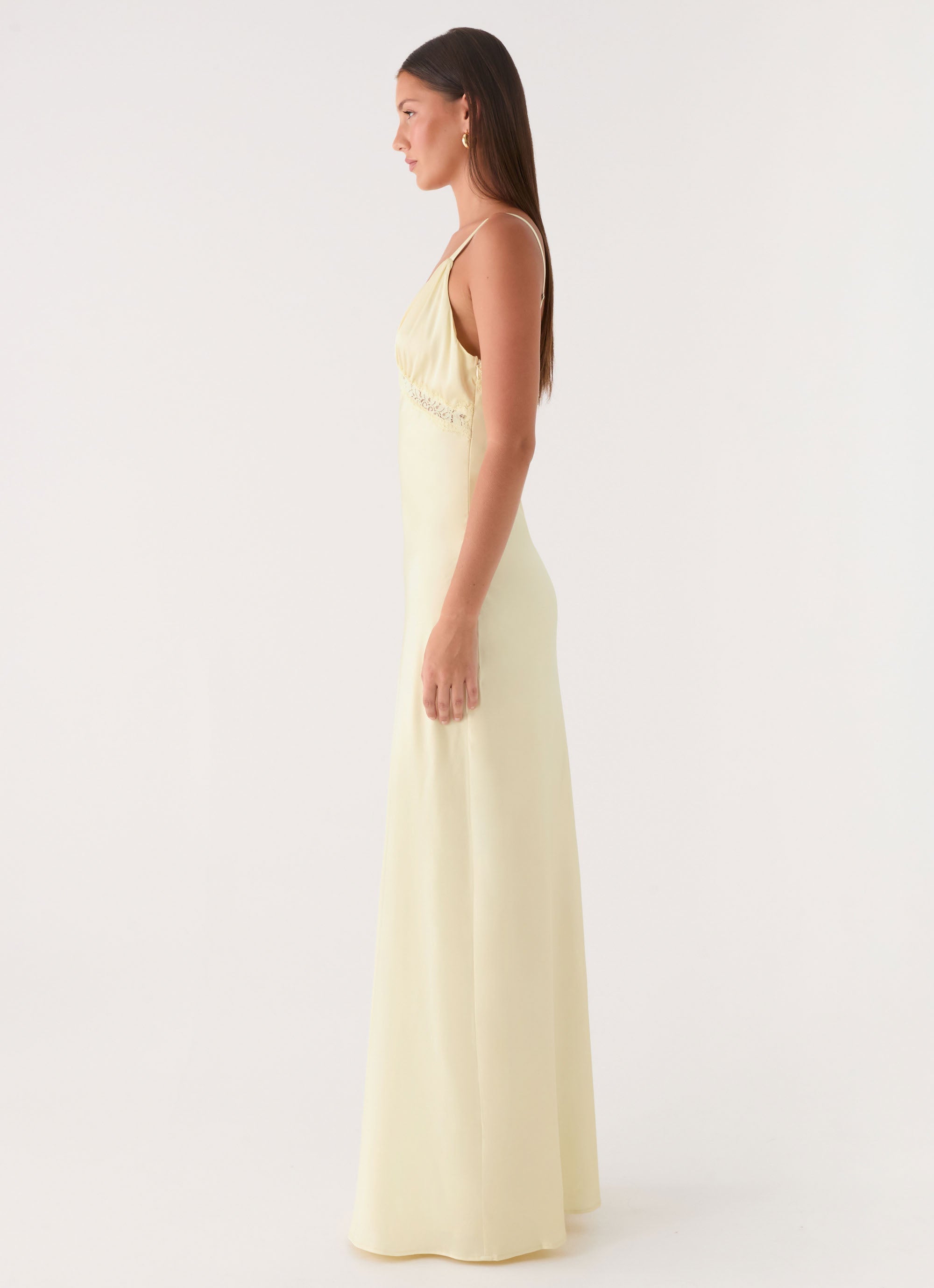 Tove Lace Maxi Dress - Yellow